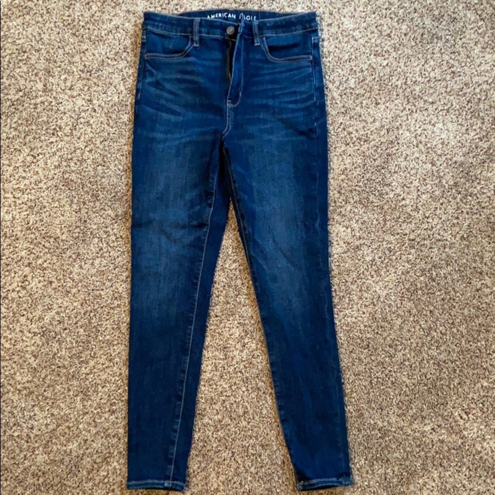 LIKE NEW American Eagle Jeans!